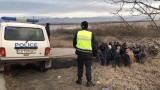 Заловиха каналджия, превозвал 37 нелегални мигранти в Карлово