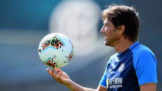 Млад защитник на Интер: Конте е Меси сред футболните треньори