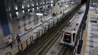 Забавя се отварянето на четири метростанции от "Красно село" до "Овча купел"