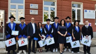 Традиционно A1 се включи в церемонията по официалното дипломиране на