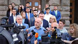 Коалицията ГЕРБ СДС се регистрира в ЦИК за предсрочните избори на