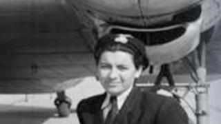 Откриха паметник на първата жена пилот у нас Мария