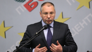 БСП поиска незабавно "главата" на Флоров