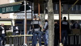  Двама убити и ранени при нахлуване с нож във Франция 