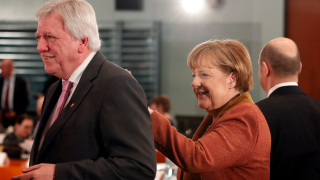 Ердоган не е добре дошъл в Германия, категоричен съюзник на Меркел 