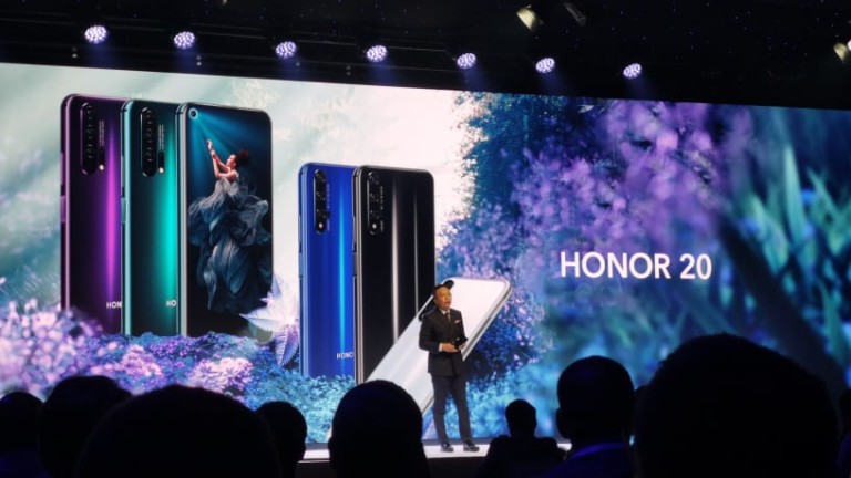 Honor показа нов модел с четири камери и най-широката бленда в телефон