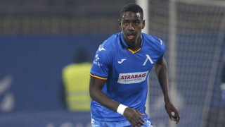 Панамският централен защитник на Левски Хосе Кордоба остана на пейката