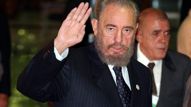 На 90 години издъхна Фидел Кастро 