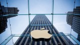 Apple се развихри: инвестира $350 милиарда в САЩ, отваря 20 000 работни места