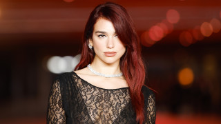 Наскоро се появи информация в медиите че Дуа Липа е прекратила