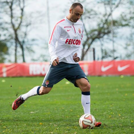 Дуван Сапата и Жонатас изядоха мястото на Митко в Олимпиакос