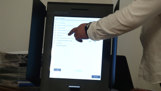 Публикуваха методика за удостоверяване на машините за гласуване