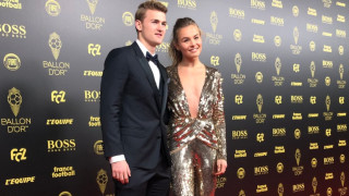 Защитникът на Ювентус Матайс де Лихт бе определен за най добър