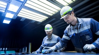 Водещият мултинационален индустриален конгломерат Thyssenkrupp преразглежда плановете си за производството