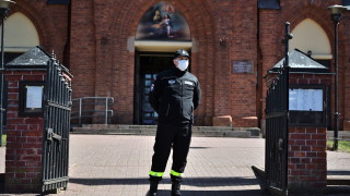 Полша започва да вдига блокадата от неделя