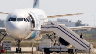 Пътниците от похитения полет на Egypt Air се върнаха в Египет