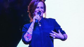 Задържаха певицата Белослава за шофиране в нетрезво състояние съобщава Нова