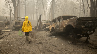 Повече от 30 души са загинали в горските пожари които