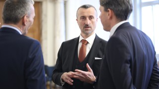 Изслушаха доц д р Петко Стефановски на заседание на здравната комисия