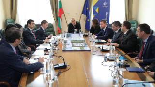 Катарска делегация обсъди възможностите за сътрудничество при изграждането на инфраструктурни