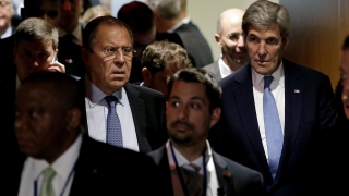 Лавров и Кери търсят изход от сирийската криза със среща в Хамбург