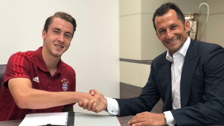 Още един юноша подписа професионален договор с Байерн (Мюнхен) 
