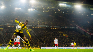 Младата звезда на Борусия Дортмунд Осман Дембеле се сби