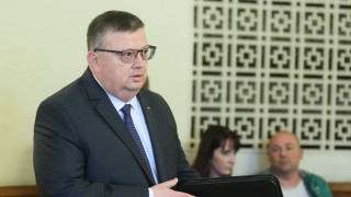 Няма замесен служител от пресцентъра на МО в психозата с