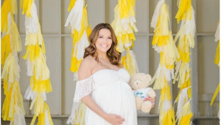 Въпреки че е бременна Ева Лонгория не се притеснява да