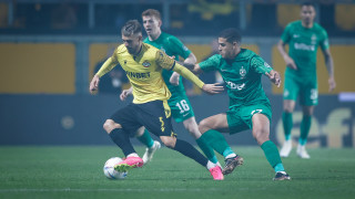 Срещата от четвъртия кръг на Първа Лига между отборите на Ботев