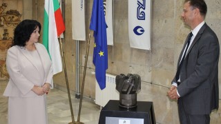 Промени в Закона за подземните богатства обсъдиха енергийният министър Теменужка