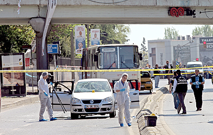 7 ранени при експлозия в Истанбул