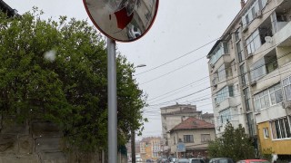 Вандали потрошиха улични лампи в Разлог