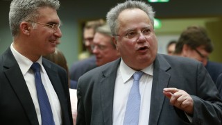 Гърция започна разследване след като външният министър е получил анонимно