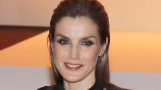 Испанската кралица сгафи със стила