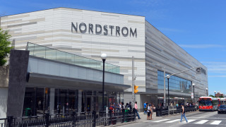 Акциите на Nordstrom полетяха след едно съобщение от компанията