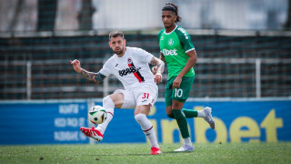 Голмайсторът на Хебър Набил Макни вече има 8 гола