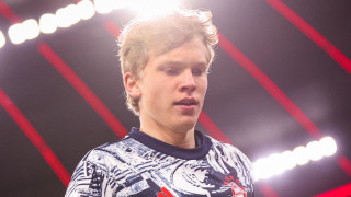 Защитникът на Байерн Мюнхен Франс Кретциг ще продължи кариерата