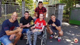 Феновете на ЦСКА продължават кампанията в помощ на Теодора Юрукова