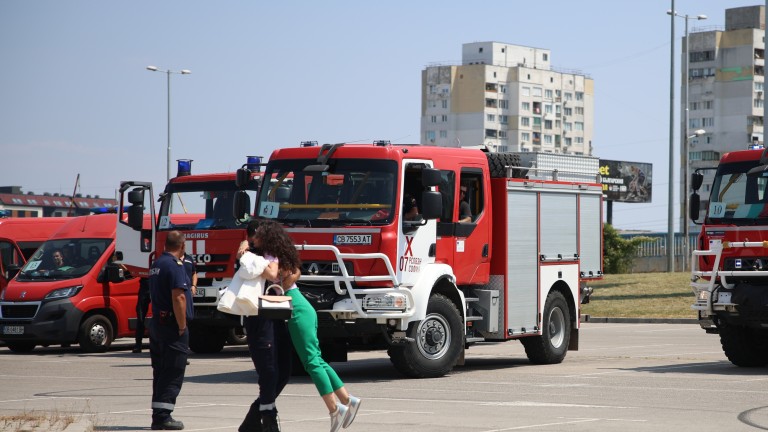 Българските пожарникари, оказали помощ в съседна Гърция за овладяването на