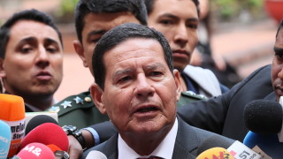 Срещу военна операция и за дипломатичния изход от кризата във