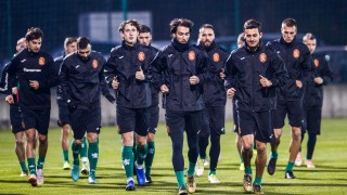 Националният ни отбор по футбол вече е в Кипър където