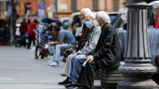 Италия отваря баровете и ресторантите от следващата седмица съобщават медии