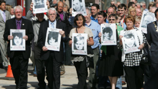 Бивш военен арестуван за убийства 40 години след "Кървавата неделя" в Северна Ирландия 