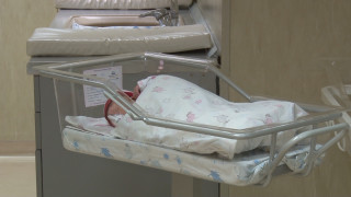 Все още издирват родителите на изоставеното бебе в Петрич