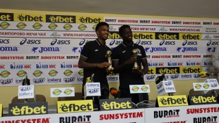 Футболистите на Локомотив Пловдив Алфа Конте и Евандро