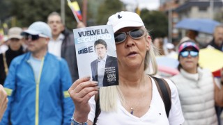 Тридесет и девет годишният колумбийски сенатор и кандидат за президент