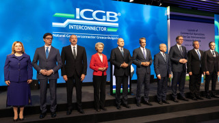 И официално, и тържествено: Дългоочакваният азерски газ потече към България