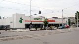 "Рамстор" продава магазините си в София