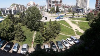 Жители на столичния квартал Младост се събраха на протест срещу